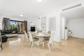 Gorgeous Apartment, 3BR with Pool and Terrace